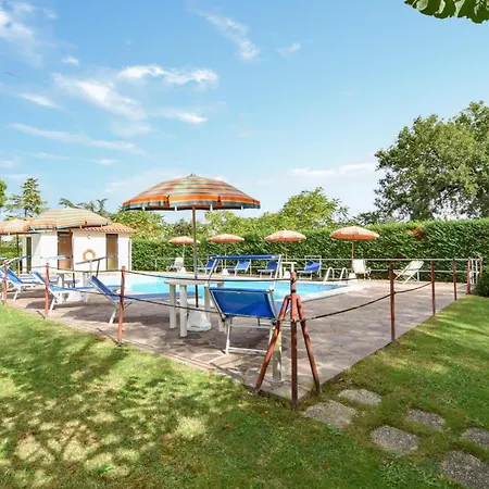 Appartamento Cozy In Castiglione Del Castiglione del Lago